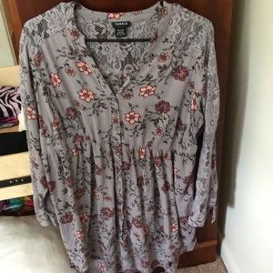 Torrid lace long sleeve shirt size